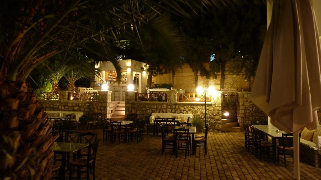 Oasis Hotel Masouri Esterno foto